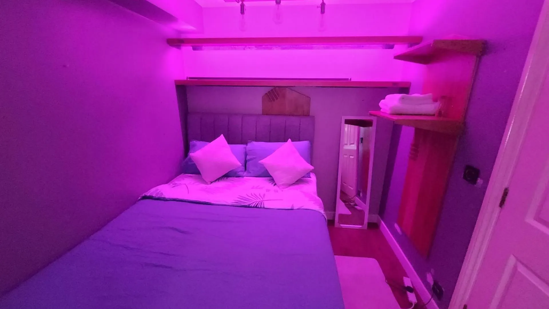 Zenwood Room Thamesmead  0*, Thamesmead (Greater London) United Kingdom